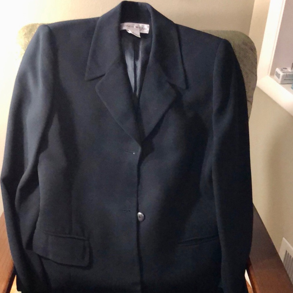 Jones Wear Navy Blazer